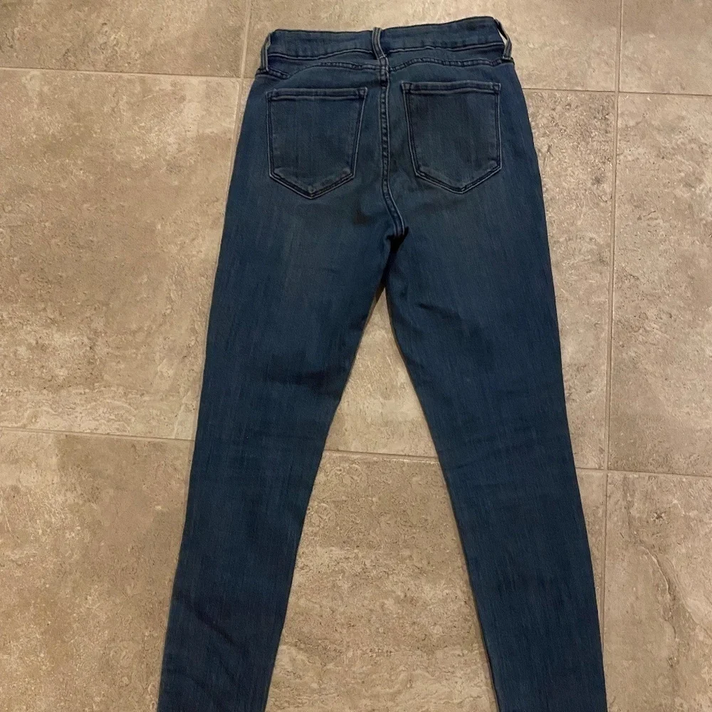 Old Navy High Rise Super Skinny Jeans Size 2 Medium Wash - Picture 6 of 6